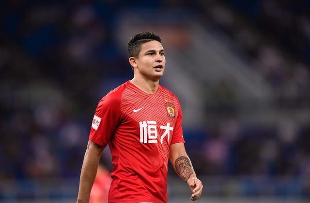  南特老将经验发挥作用稳住中场节奏  